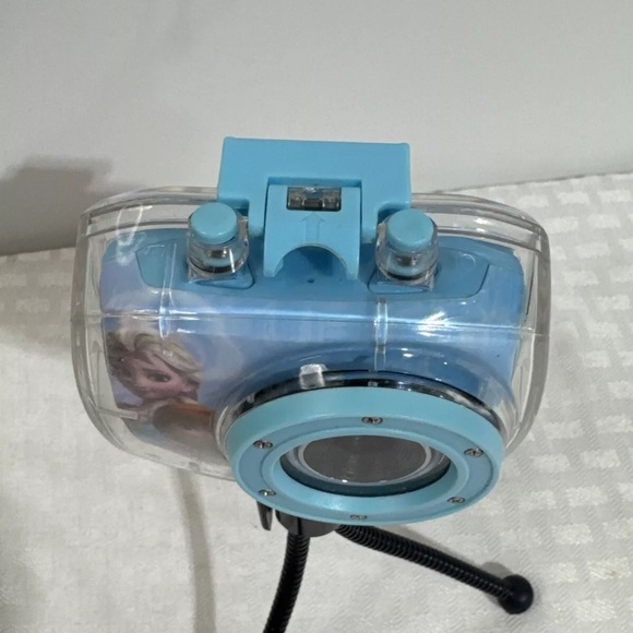 Disney Frozen Movie Action Camcorder/GoPro Camera W/ CASE AND TRIPOD. TESTED - Picture 7 of 11